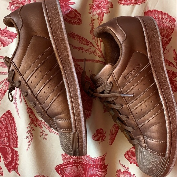 adidas Shoes - 🤎 ADIDAS SUPERSTAR BRONZE SIZE 8 BROWN  RARE TAN